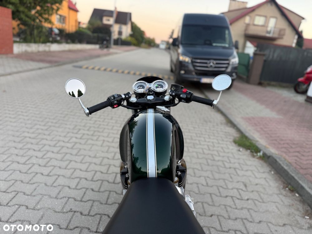 Triumph Thruxton - 16