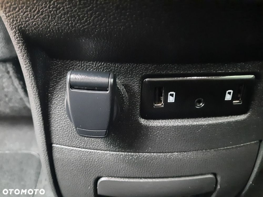 Renault Scenic TCe 140 GPF EDC INTENS - 18