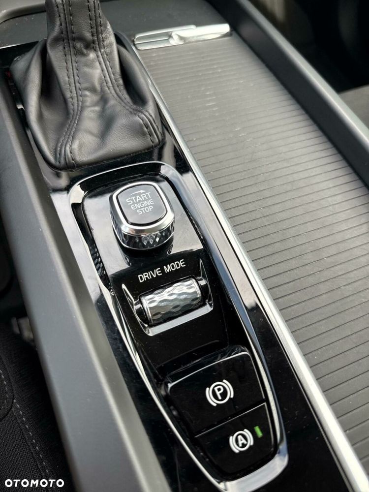 Volvo XC 60 D4 Momentum - 20