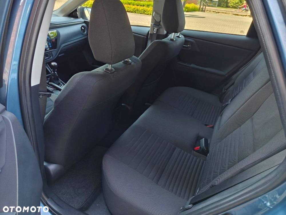 Toyota Auris 1.2 Turbo Edition S+ - 17