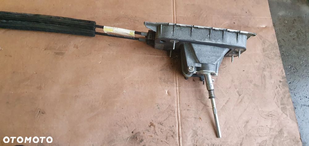 Wybierak lewarek biegów linki VW Passat B6 2.0 TDI 1K0711061A - 6