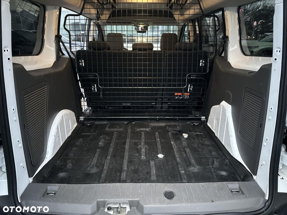 Ford Transit Connect - 29