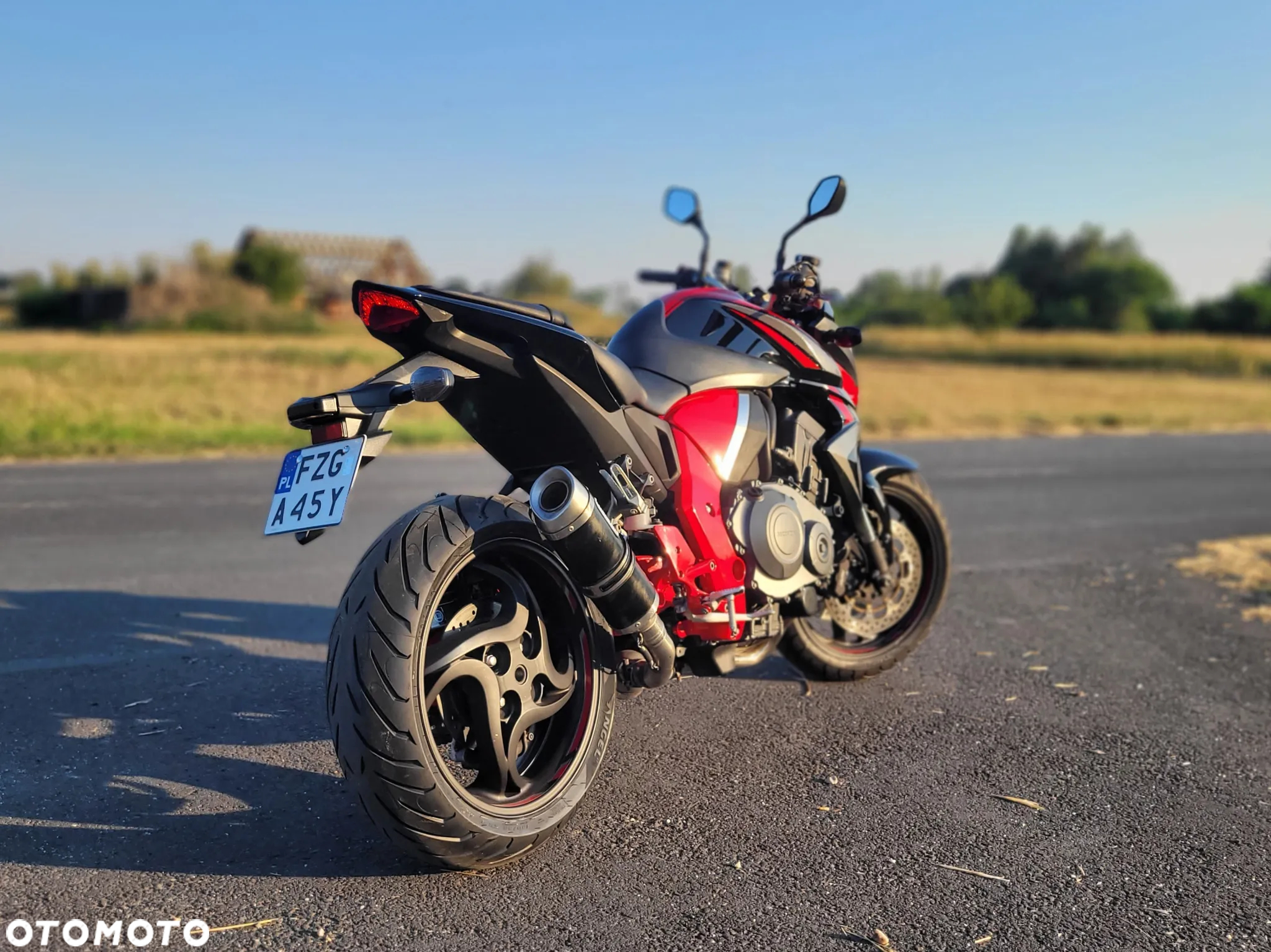 Honda CB - 4