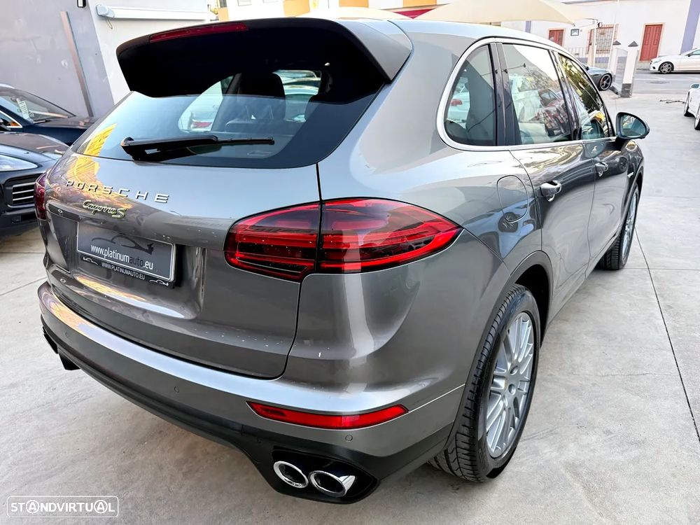 Porsche Cayenne S Hybrid - 3
