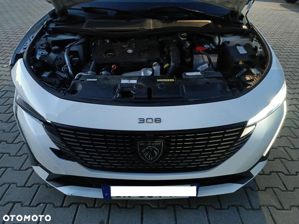 Peugeot 308 SW BlueHDi 130 EAT8 Allure - 17