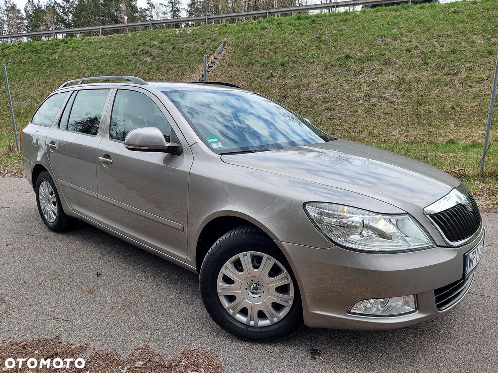 Skoda Octavia 1.6 Combi Style - 2