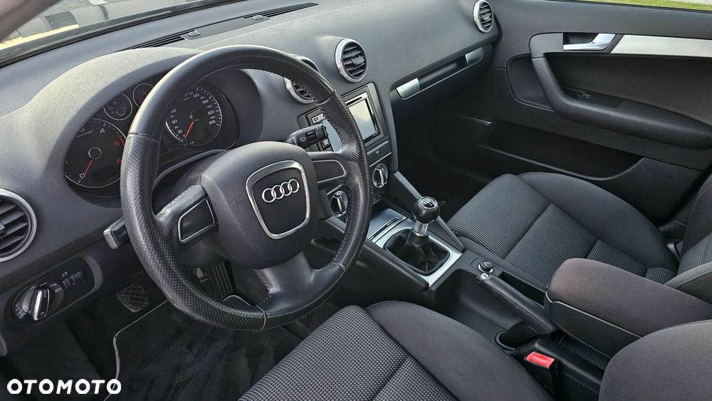 Audi A3 Sportback 2.0 TDI DPF S line Sportpaket (plus) - 13