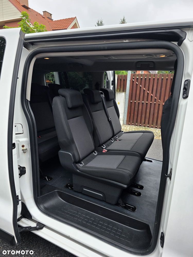 Peugeot Expert Kombi Long 2,8t - 9
