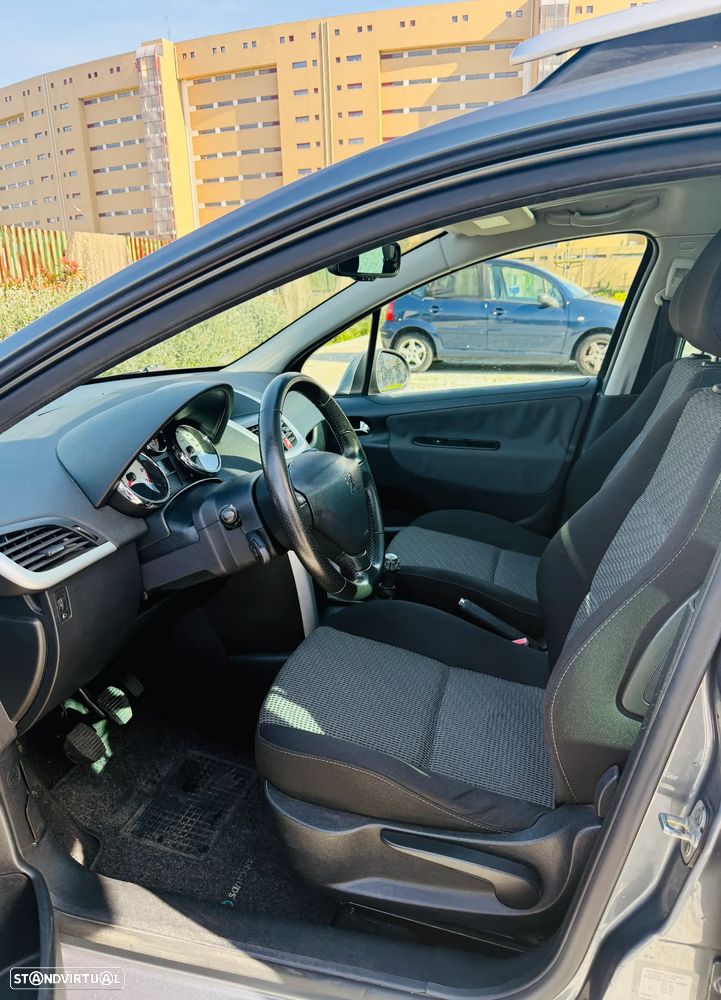 Peugeot 207 SW - 14