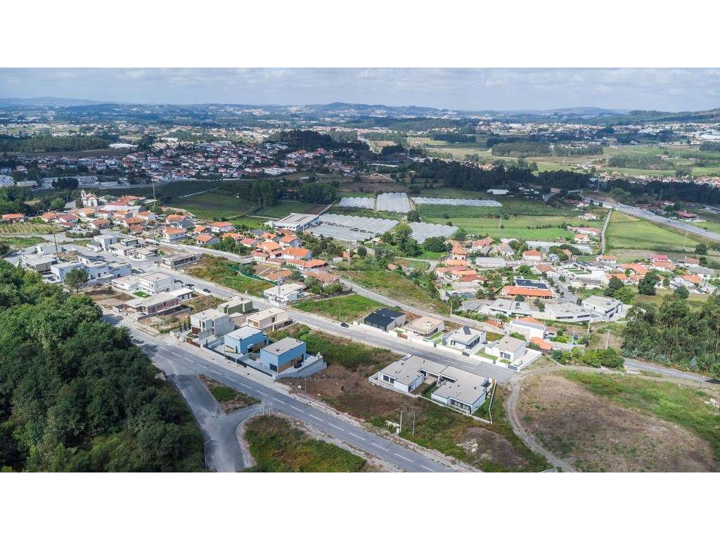 Terreno para construçao em Ruivães