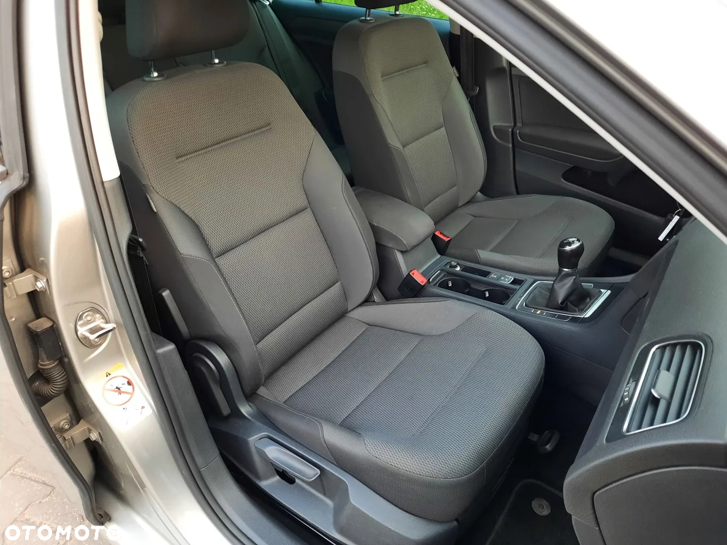 Volkswagen Golf Variant 1.6 TDI (BlueMotion Technology) Comfortline - 23