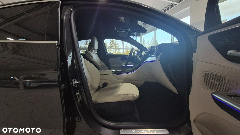 Mercedes-Benz GLC - 30