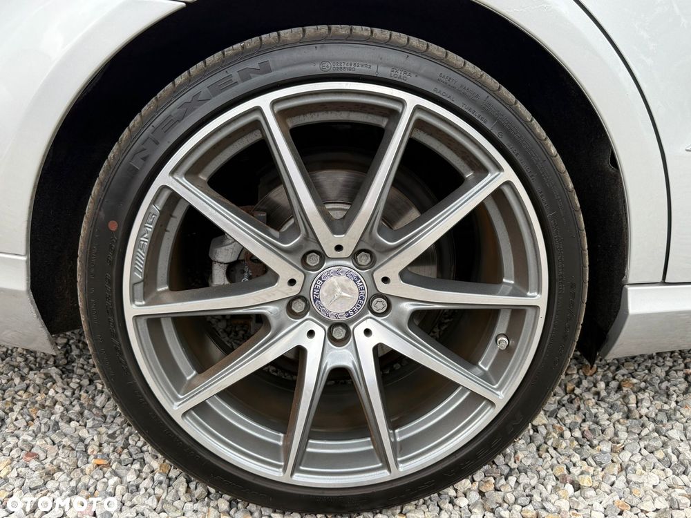 Mercedes-Benz Klasa E 250 BlueTEC Avantgarde - 21