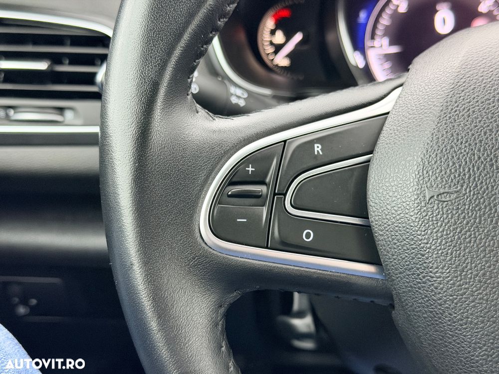 Renault Megane BLUE dCi Limited - 27