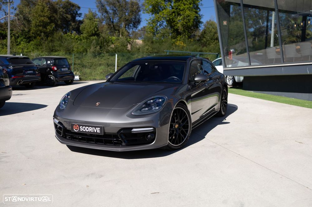 Porsche Panamera Sport Turismo 4 E-Hybrid - 16