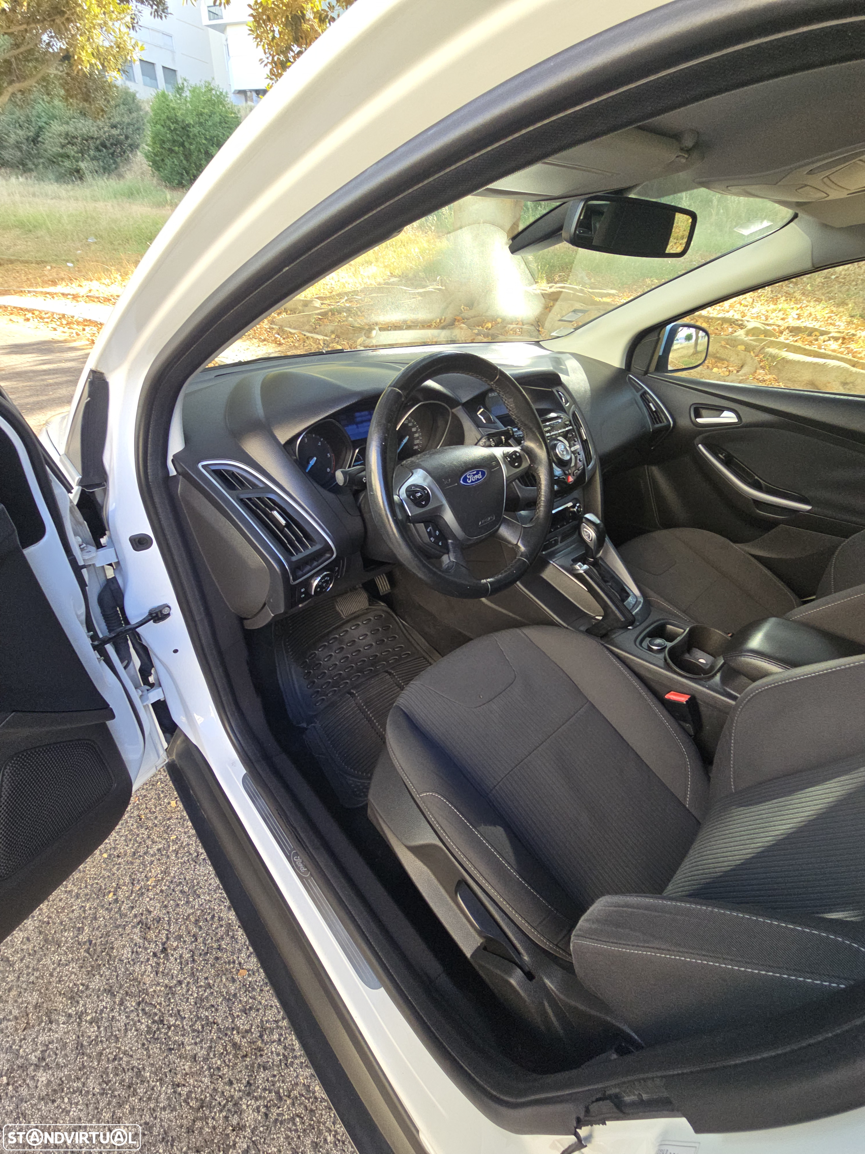 Ford Focus 2.0 TDCi Titanium PowerShift - 25