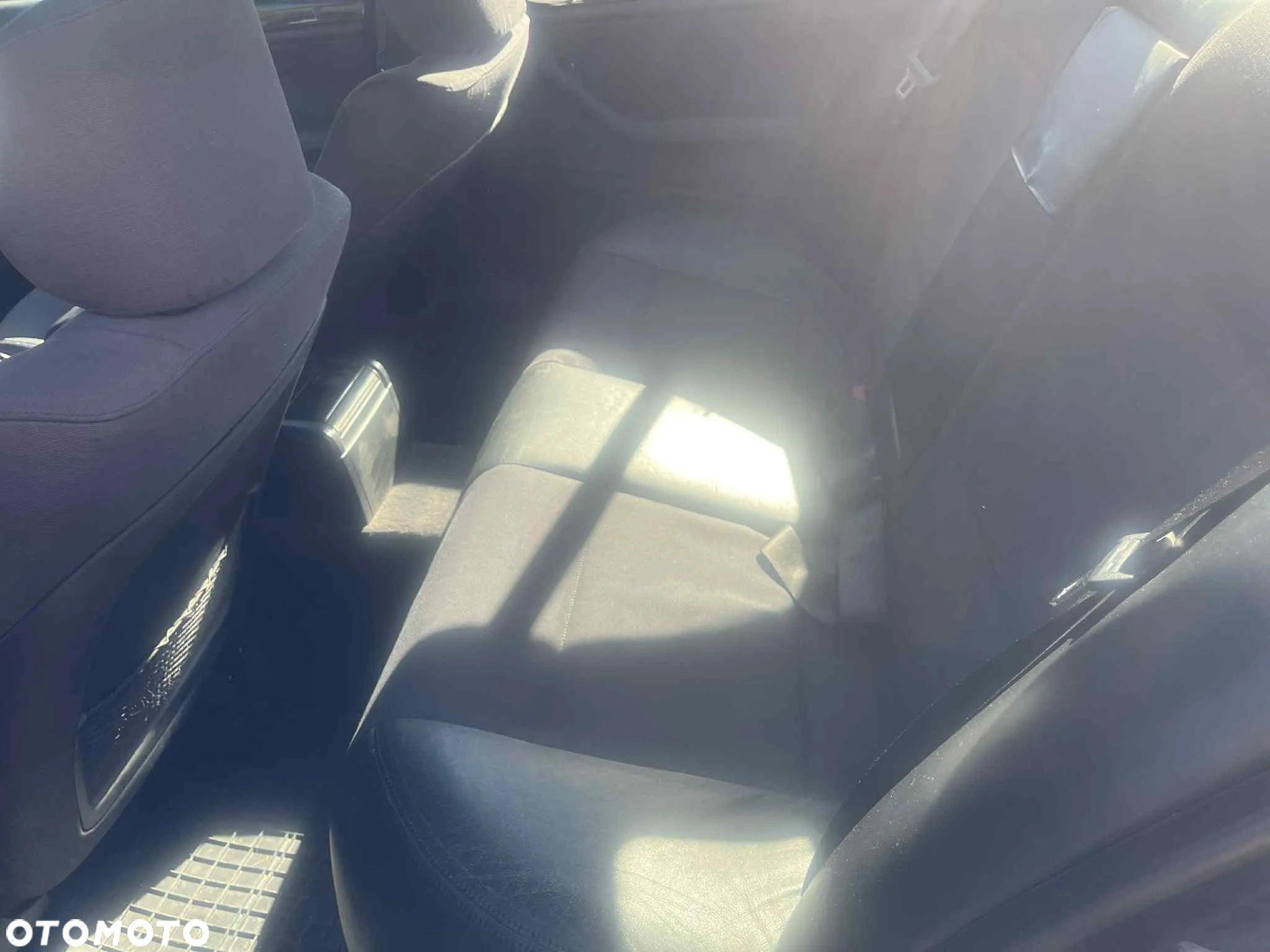 BMW Seria 3 330d - 11