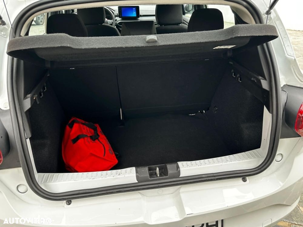 Dacia Sandero TCe 90 Essential - 10