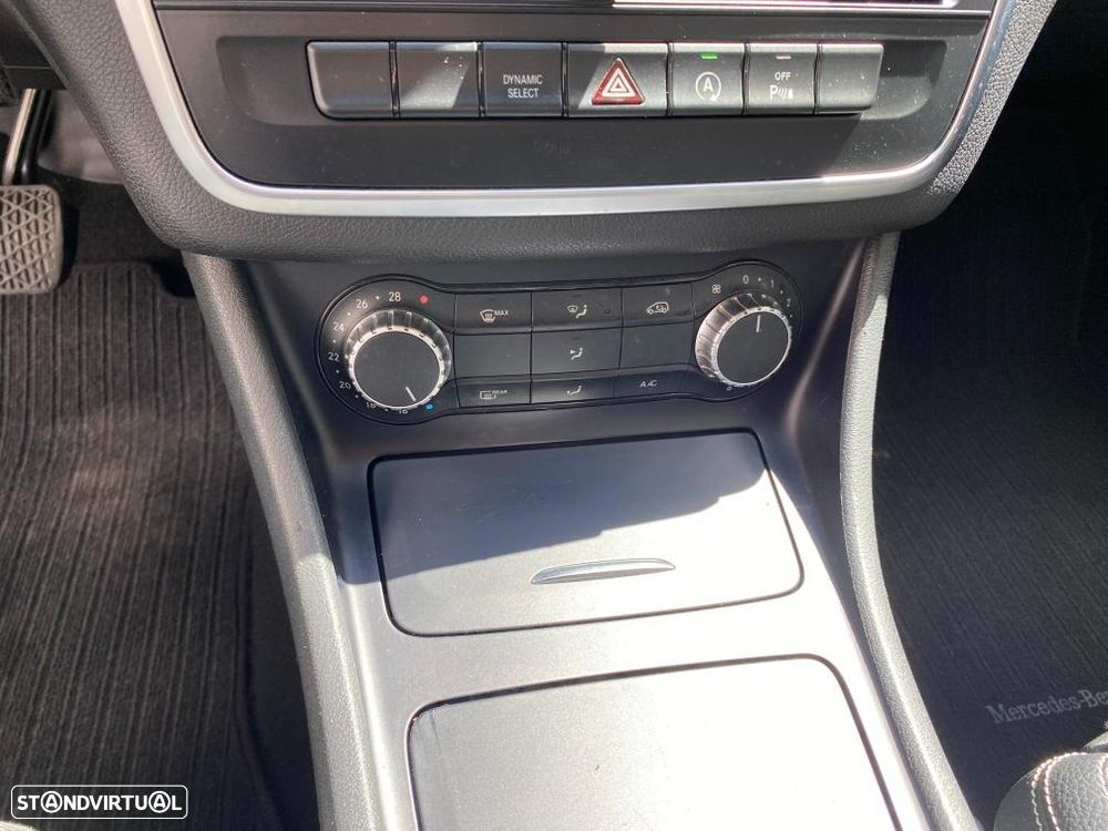 Mercedes-Benz CLA 180 (CDI) d 7G-DCT Urban - 22