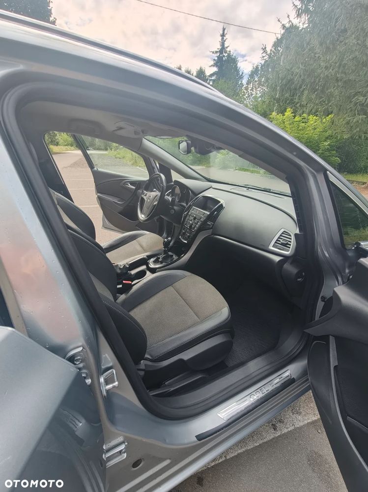 Opel Astra 1.4 T Cosmo EU6 - 7