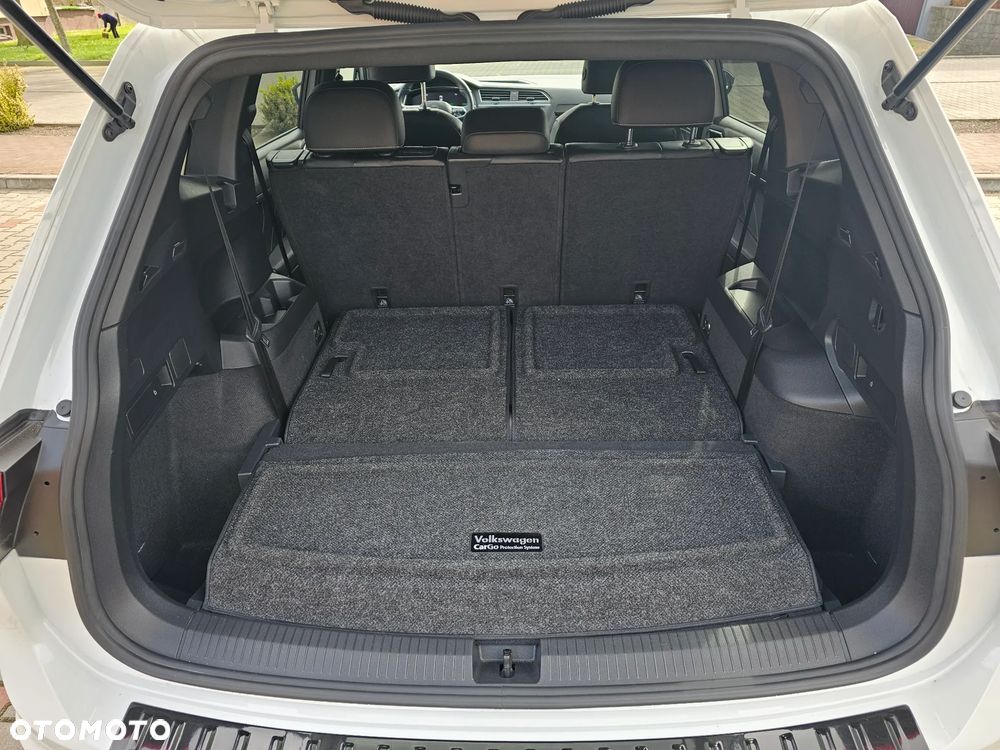 Volkswagen Tiguan Allspace - 19