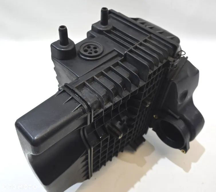 obudowa filtra powietrza alfa romeo gt 1.9 jtd - 4