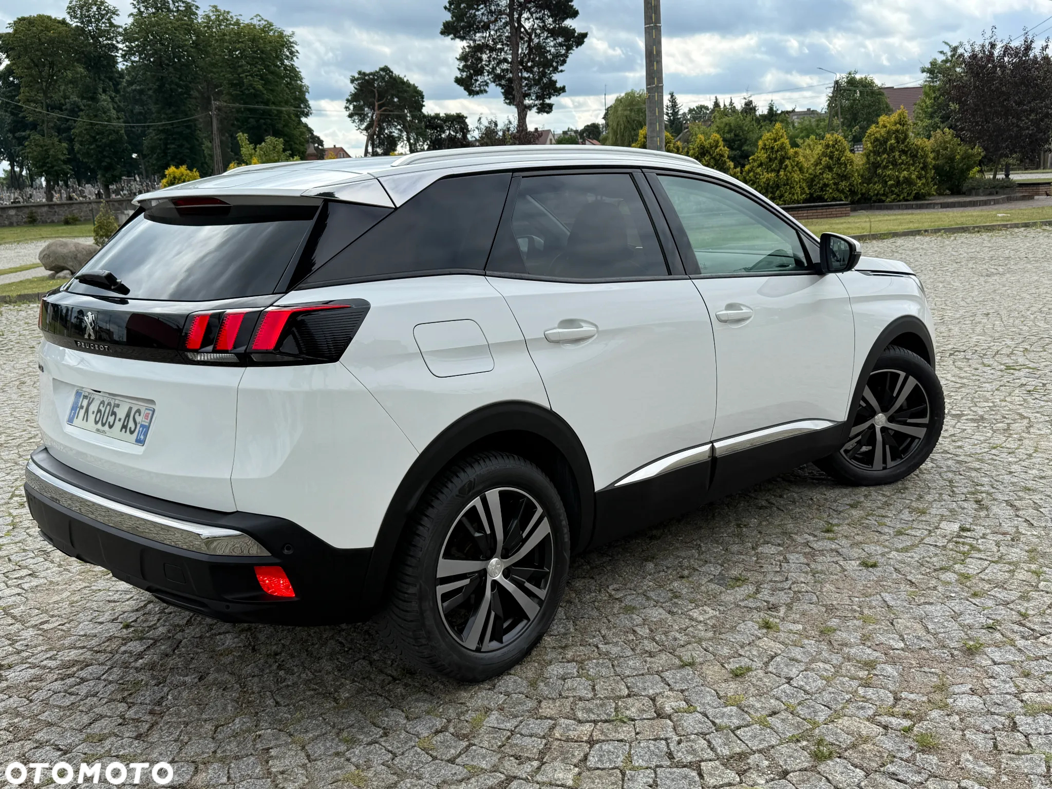 Peugeot 3008 PureTech 130 Stop & Start EAT6 Allure - 2