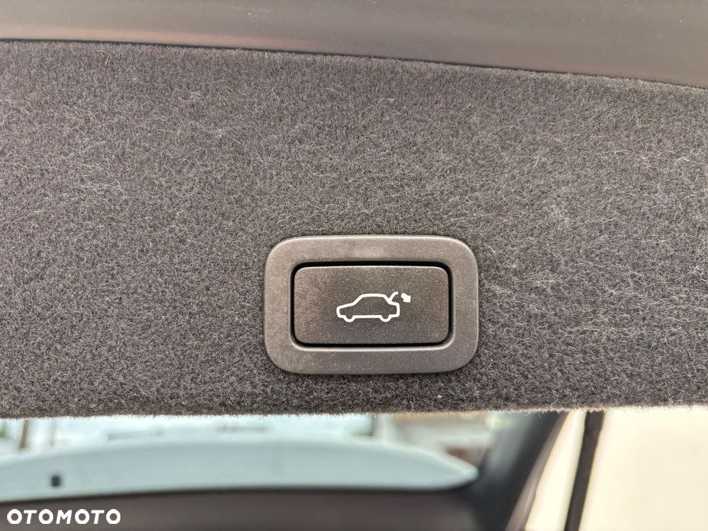 Volvo XC 60 D4 AWD Geartronic RDesign - 6