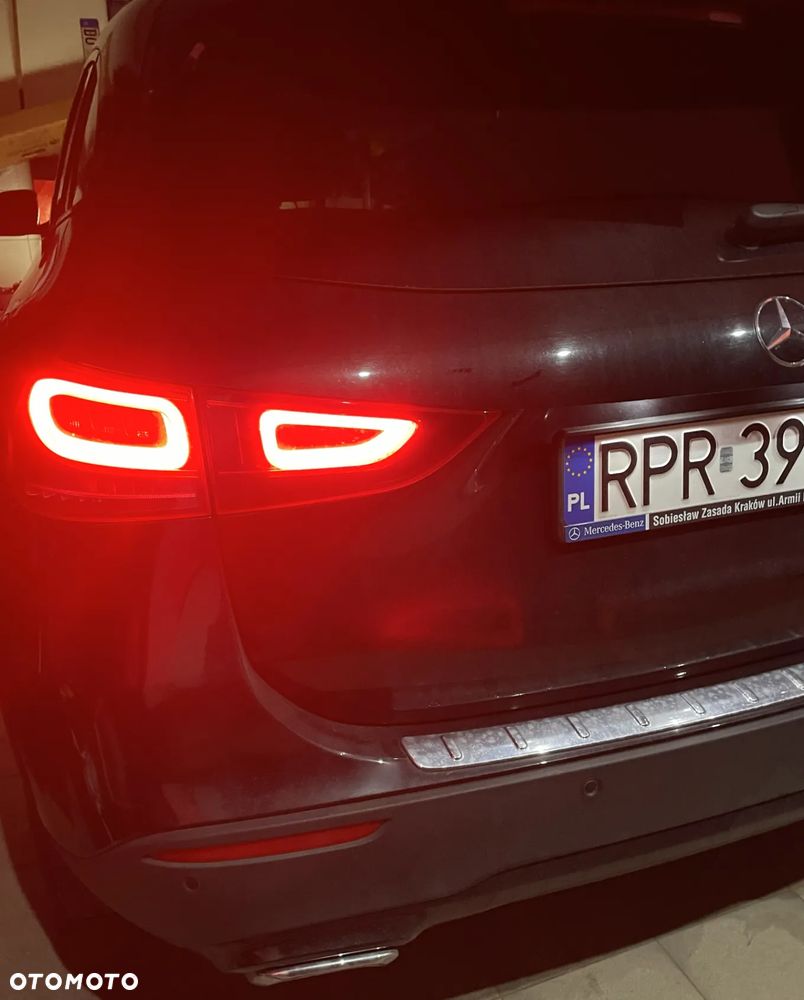 Mercedes-Benz GLA 200 Business Edition - 24