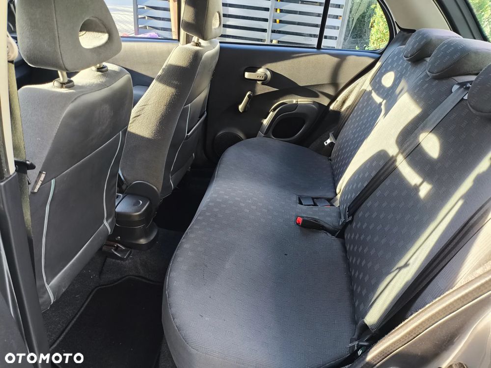Nissan Micra - 10