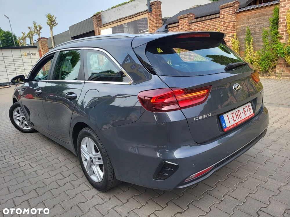 Kia Ceed - 4