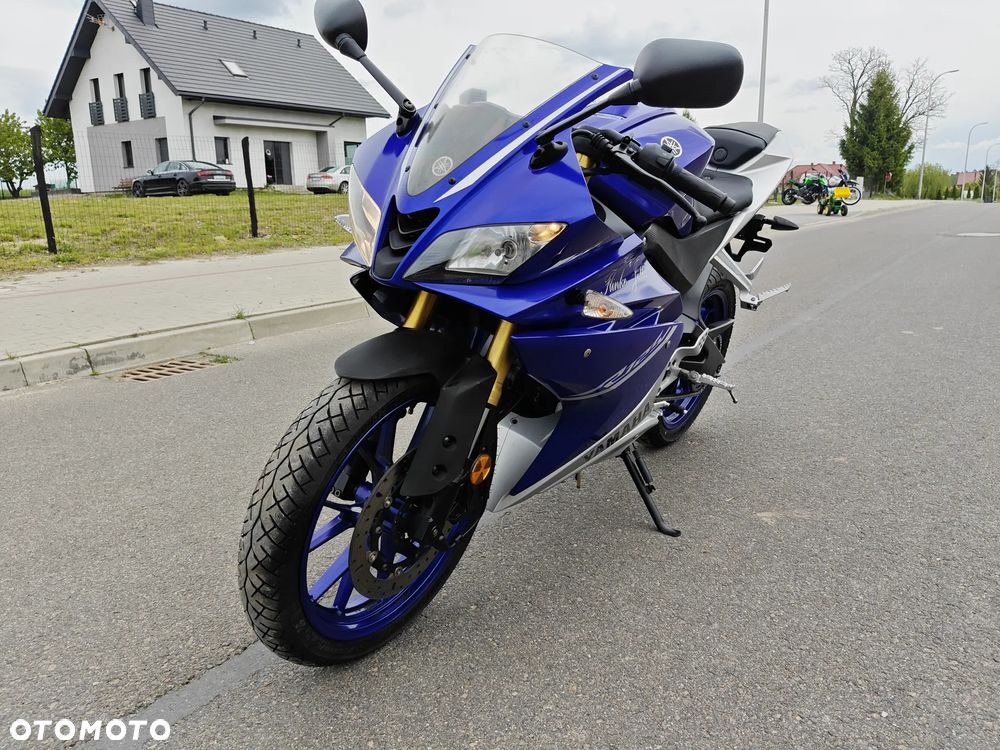 Yamaha YZF - 11