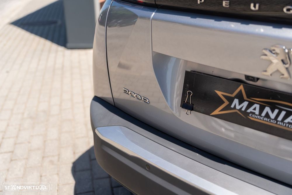 Peugeot 2008 1.2 PureTech Allure - 32