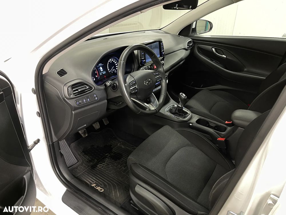 Hyundai i30 1.5 110CP M/T Highway - 5