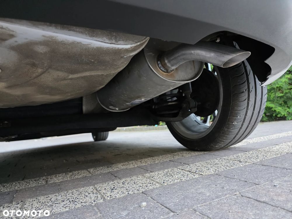 Ford Fiesta 1.4 Titanium - 39