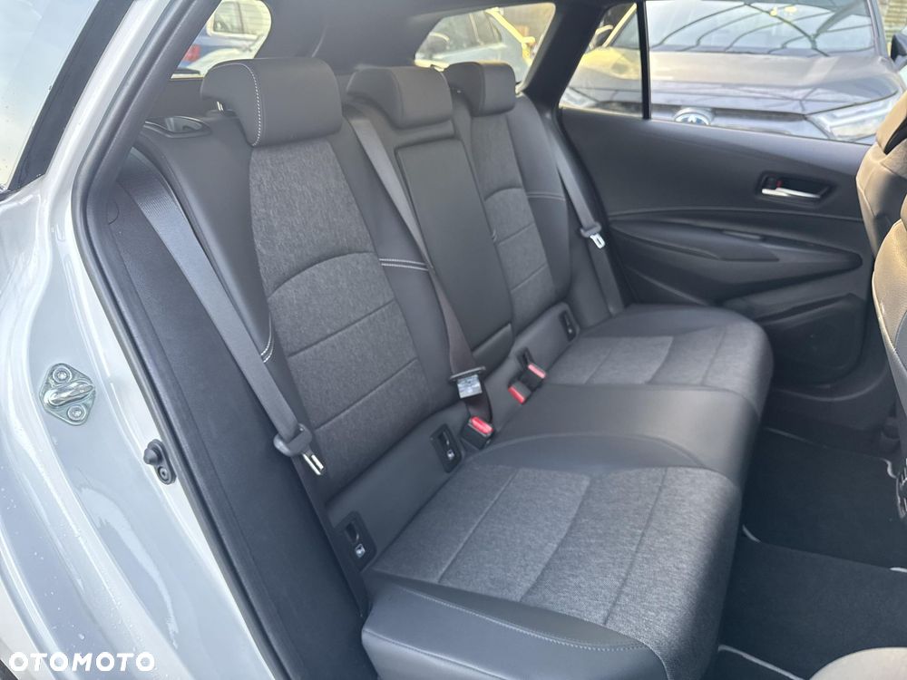 Toyota Corolla 1.8 Hybrid Style - 24