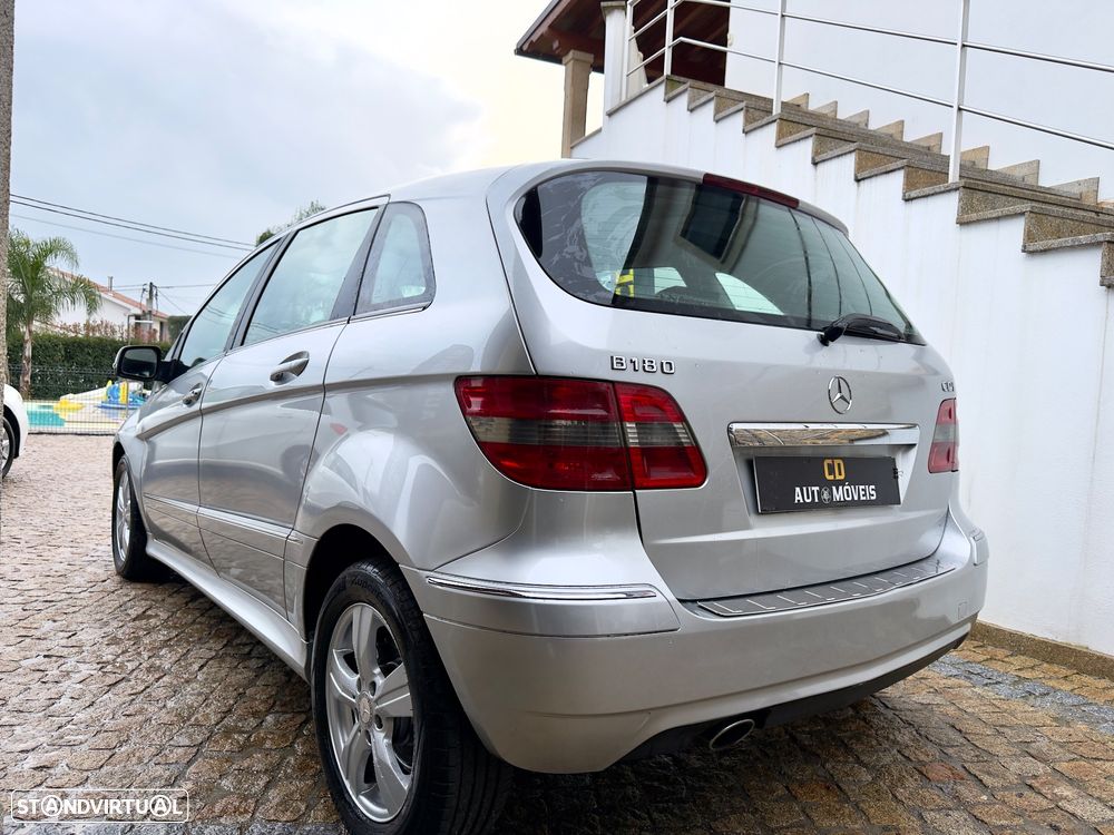 Mercedes-Benz B 180 CDI - 19