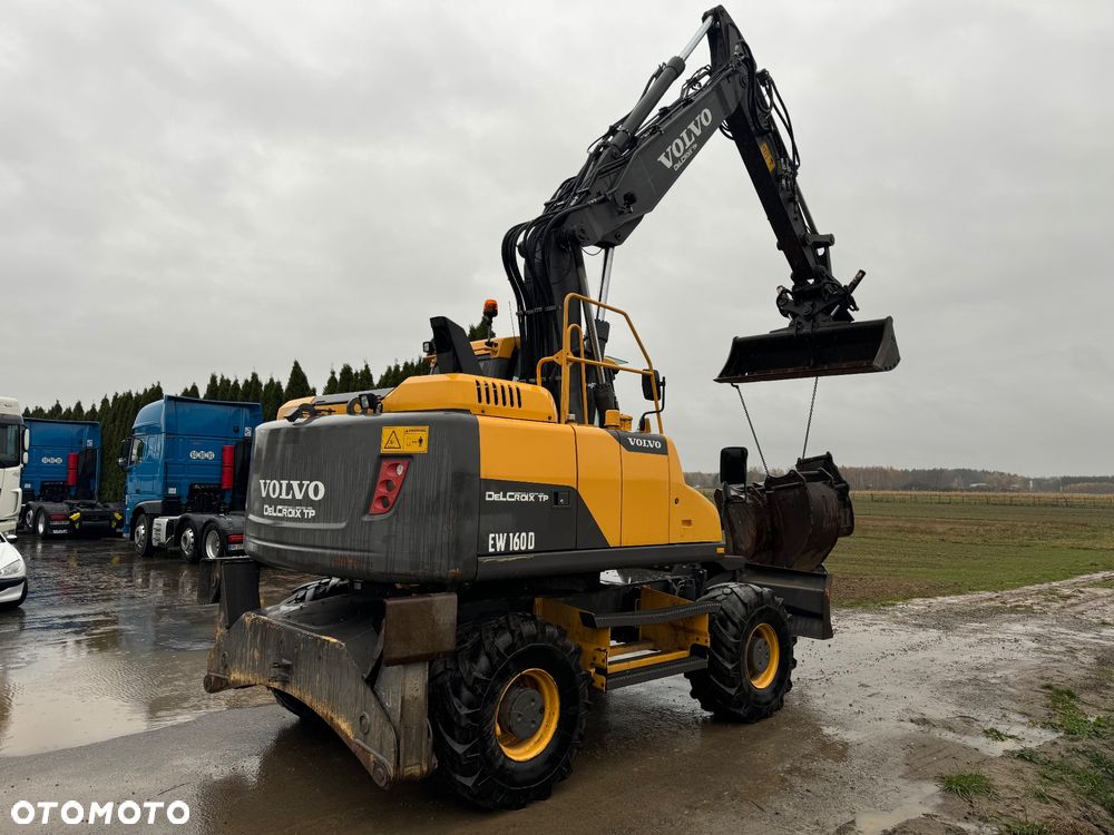 Volvo EW160D KOPARKA KOŁOWA // PODPORY PŁUG / LEMIESZ // 4 ŁYŻKI - 5