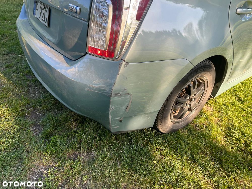 Toyota Prius - 3