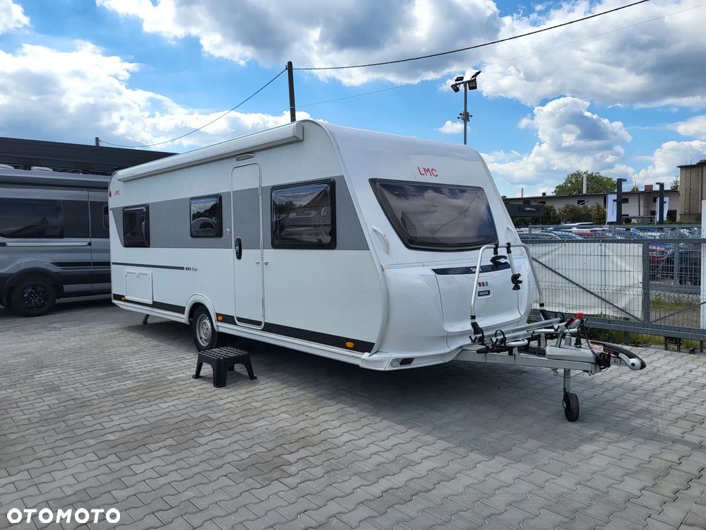 LMC Style 530 E - Łóżka wzdłużne + salon podkowa - 3