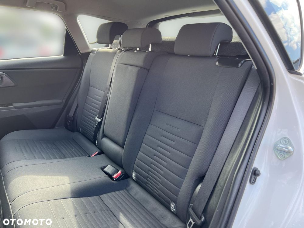 Toyota Auris - 10
