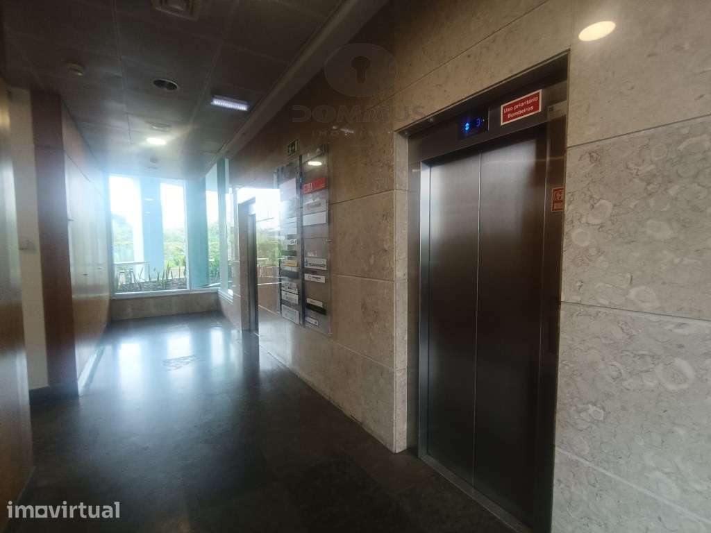 Escritório de Alto Padrão no Edifício Infante - Parque das Nações - Grande imagem: 4/31