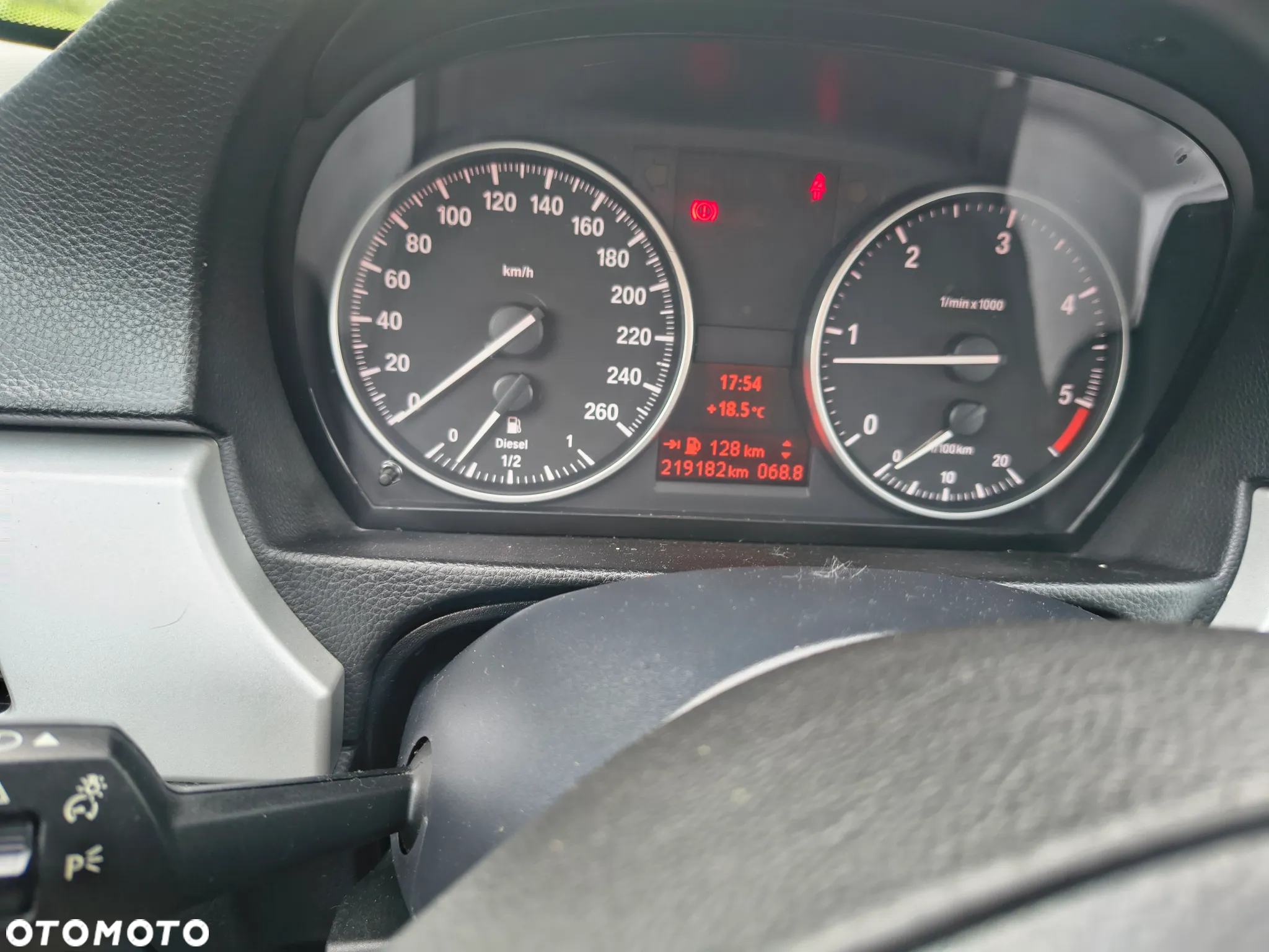 BMW Seria 3 318d - 16