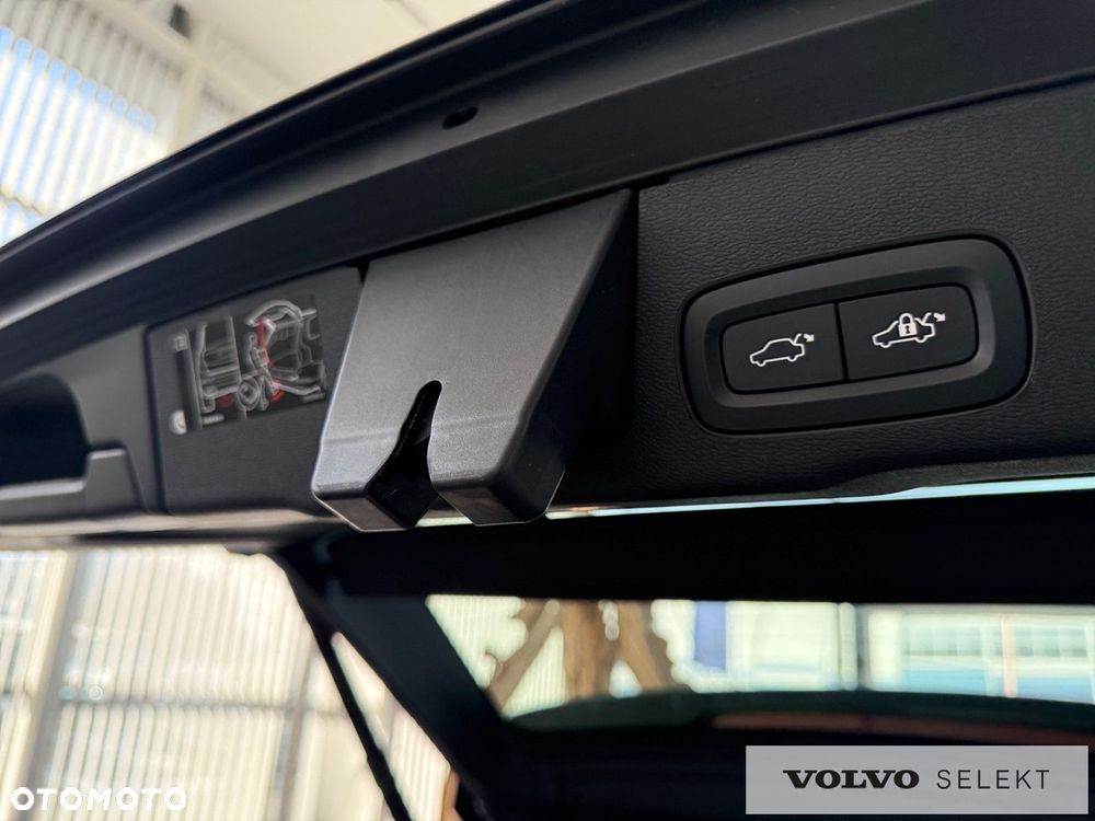 Volvo XC 60 - 30