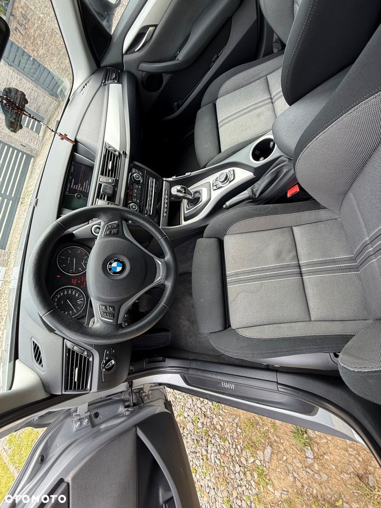 BMW X1 xDrive18d xLine - 10