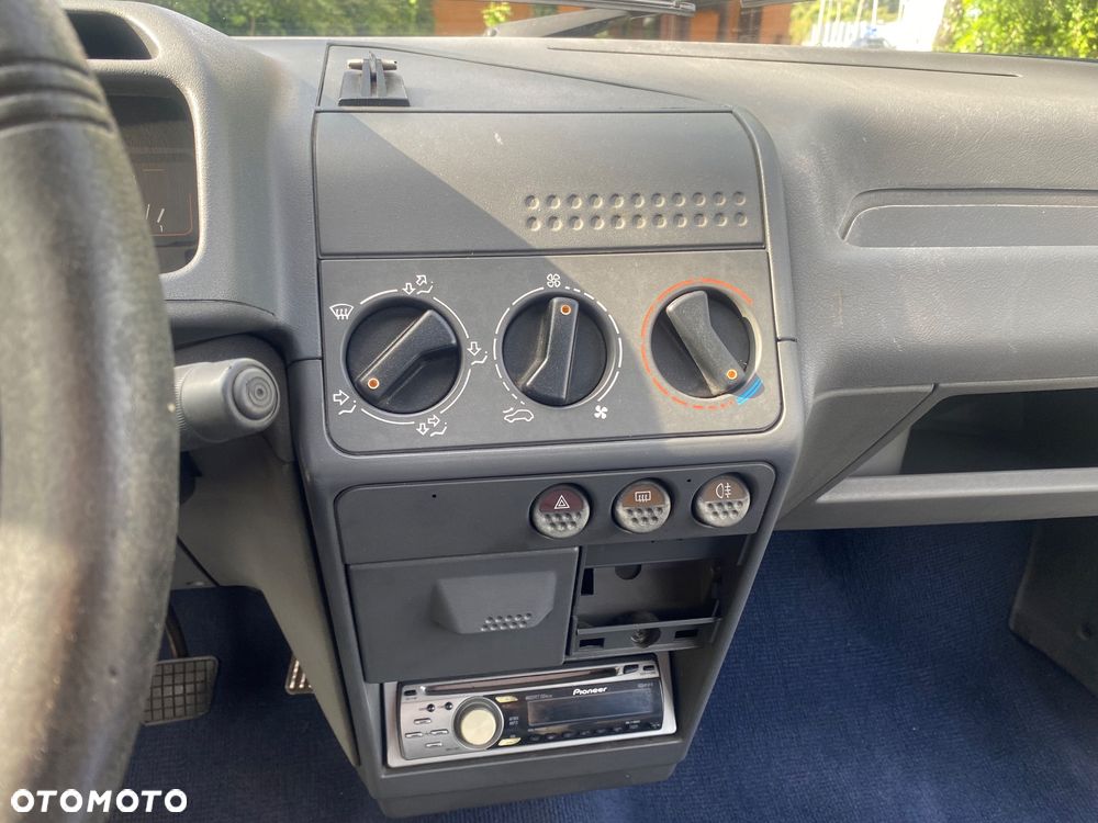 Peugeot 205 1.0 XE Junior - 9