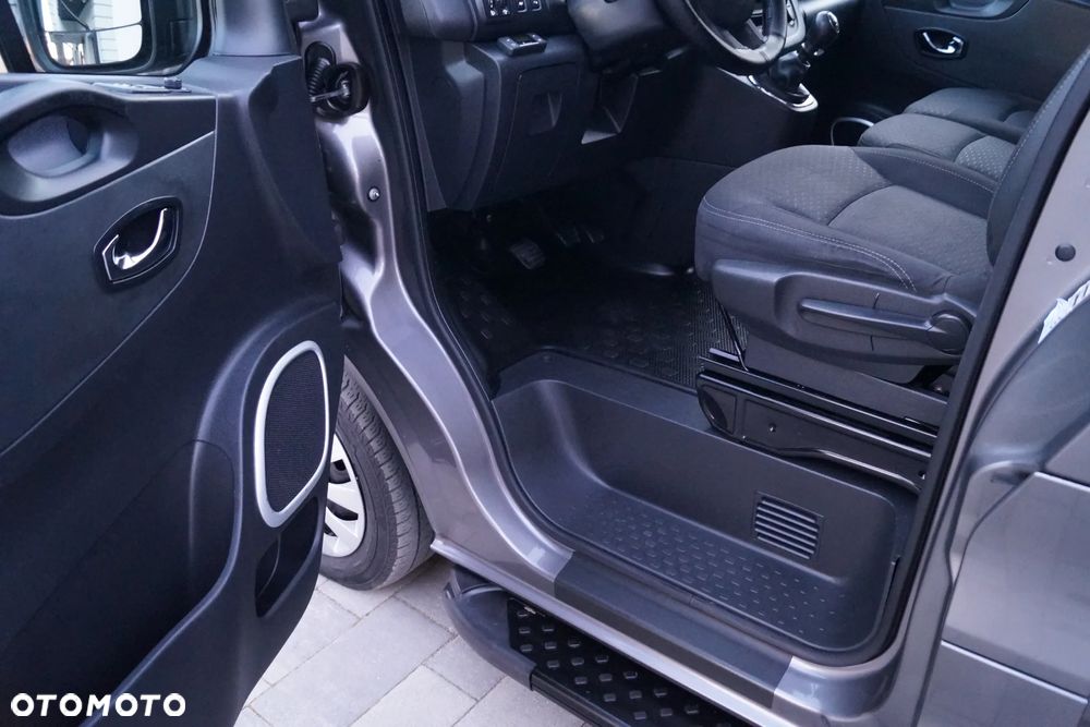 Opel Vivaro - 12