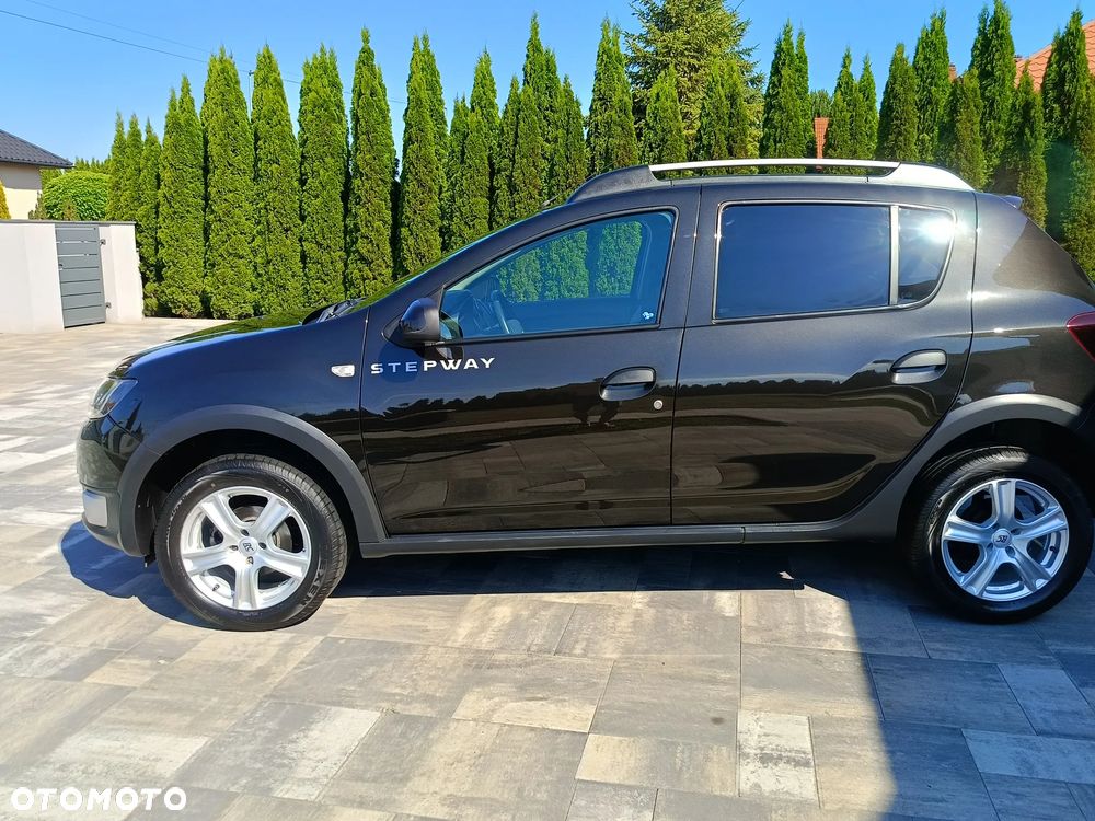 Dacia Sandero TCe 90 Celebration - 16