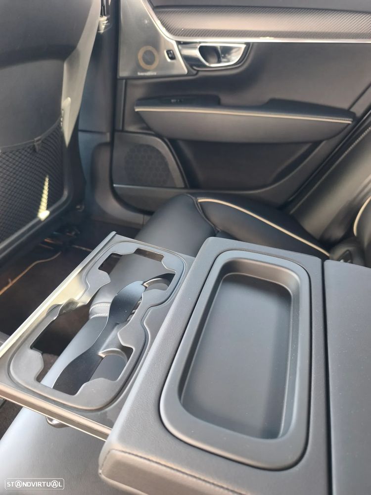 Volvo S90 T8 Twin Engine R-Design AWD (Plug-in Hybrid - 25