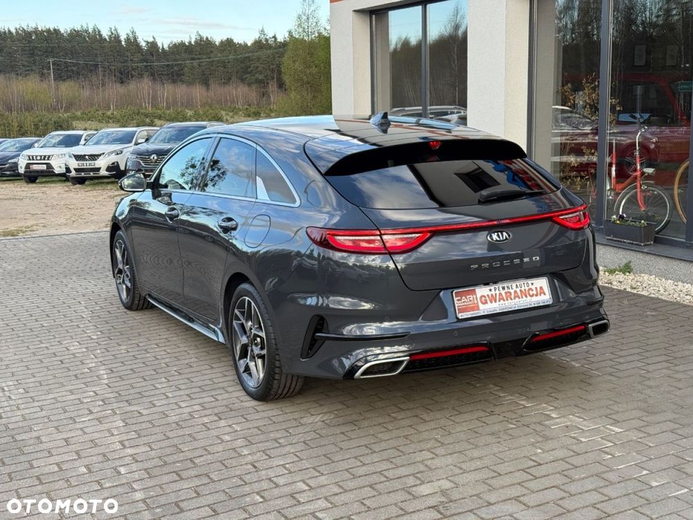 Kia ProCeed - 13